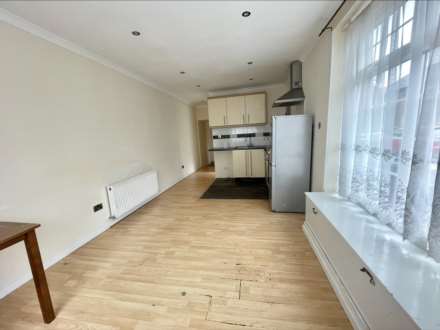 Wellington Street, Luton, Image 2