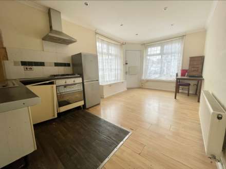 Wellington Street, Luton, Image 4