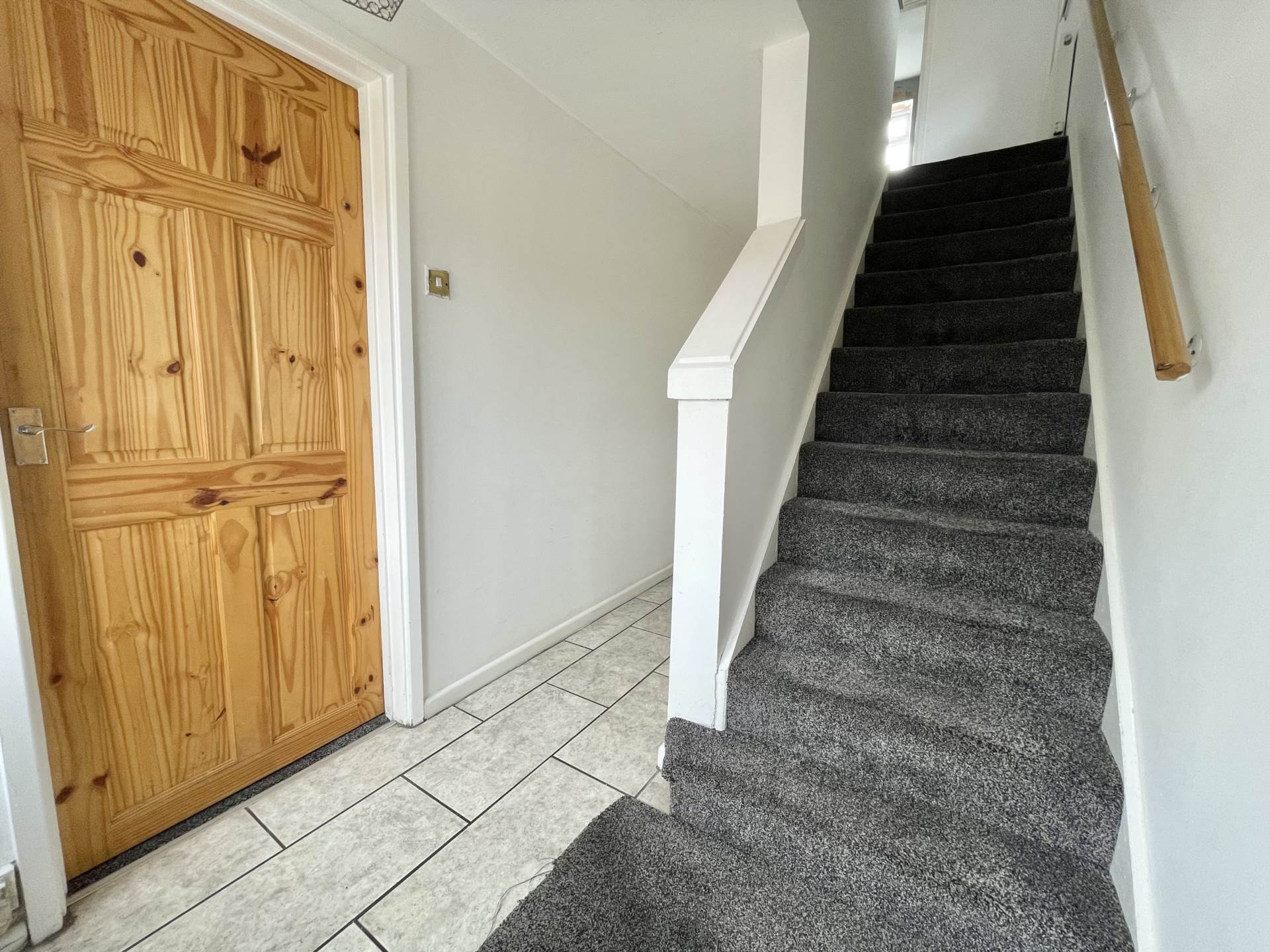 Queens Drive, Bedford, Image 4