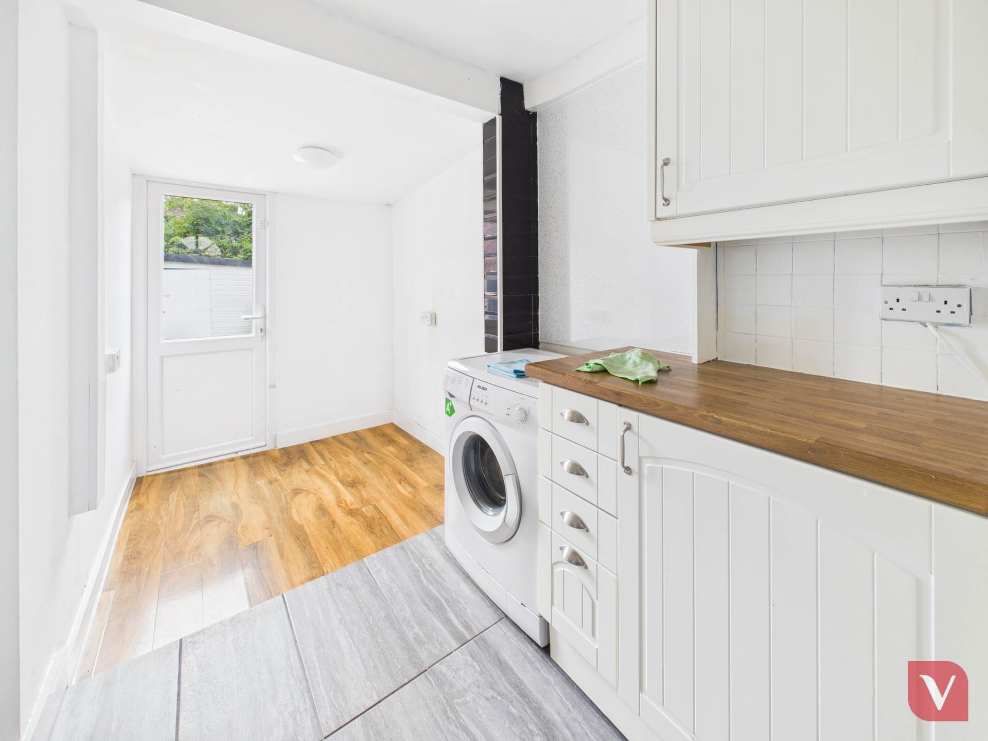 Queens Drive, Bedford, Image 9