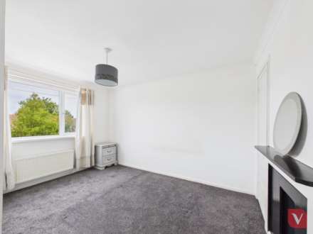 Queens Drive, Bedford, Image 12
