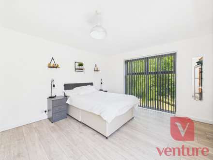Room (Double), Station Road,Northampton