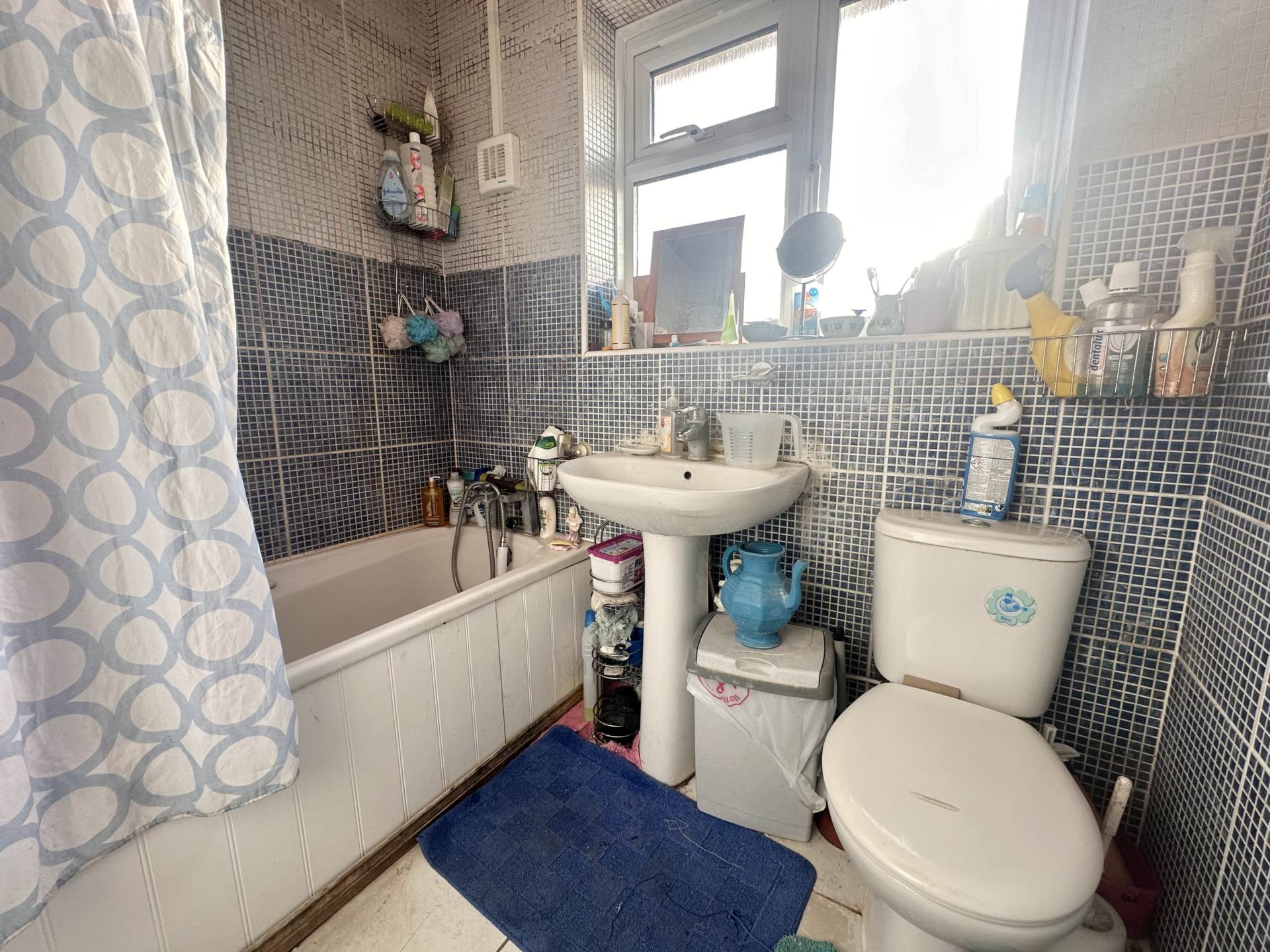 Midhurst Gardens, Luton, Image 10