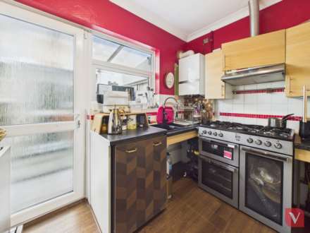 Exton Avenue, Luton, Image 14