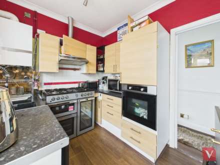 Exton Avenue, Luton, Image 4