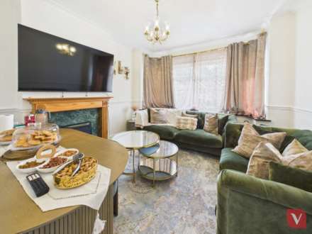 Exton Avenue, Luton, Image 7