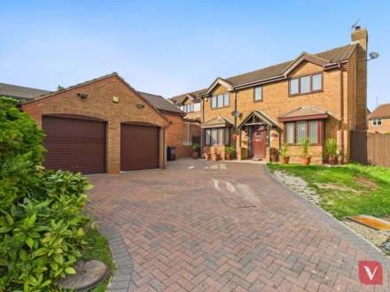 Launton Close, Luton