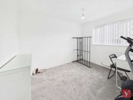Launton Close, Luton, Image 11