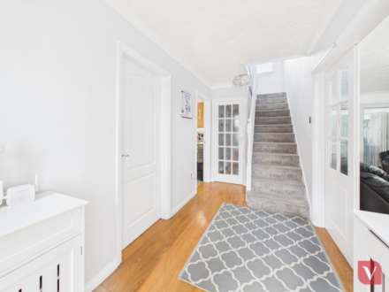 Launton Close, Luton, Image 15