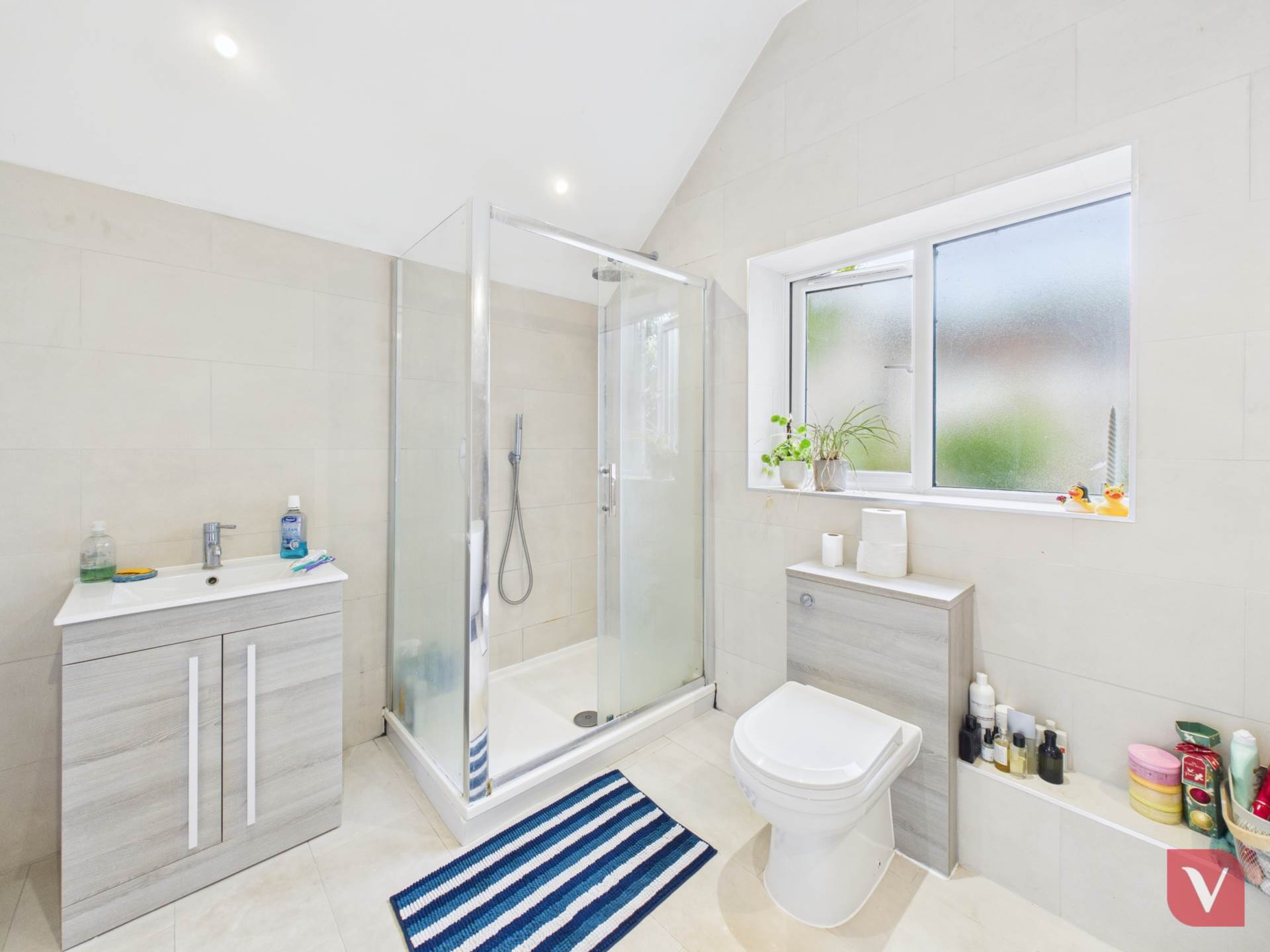 Clarendon Road, Luton, Image 7