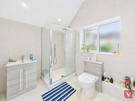 Clarendon Road, Luton, Image 7