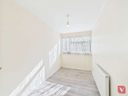 Buttermere Close, Bletchley, Image 10