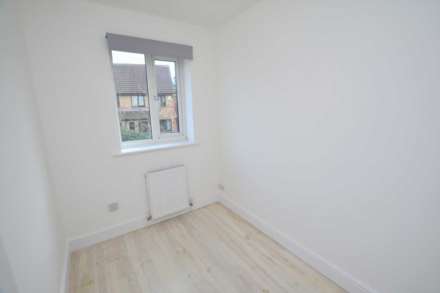 Bernstein Close, Browns Wood, Image 10