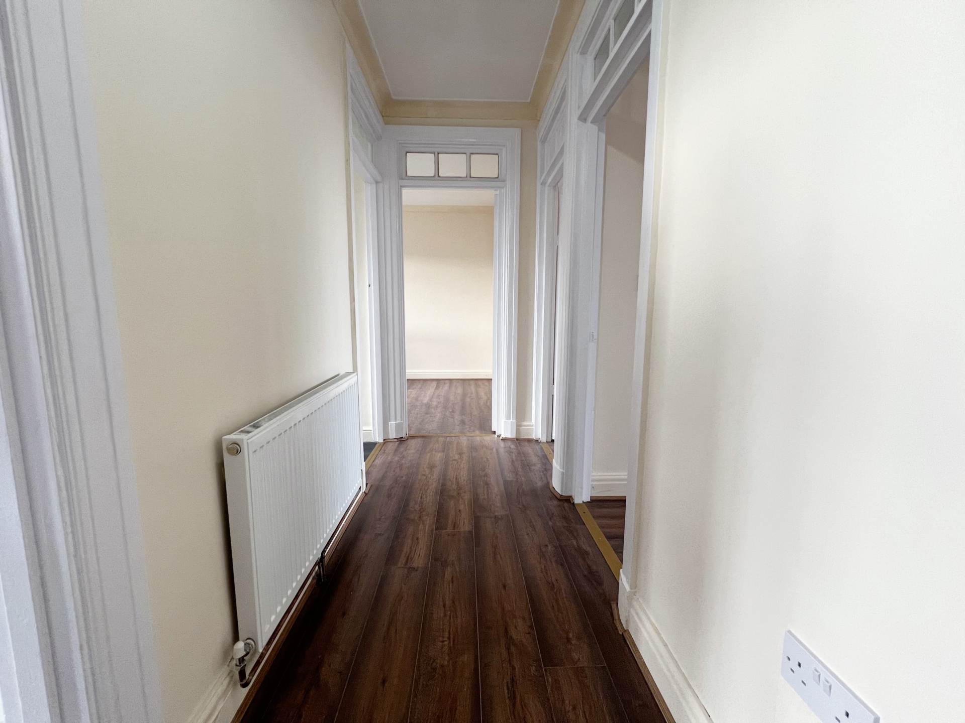 Dunstable Court, Luton, Image 2