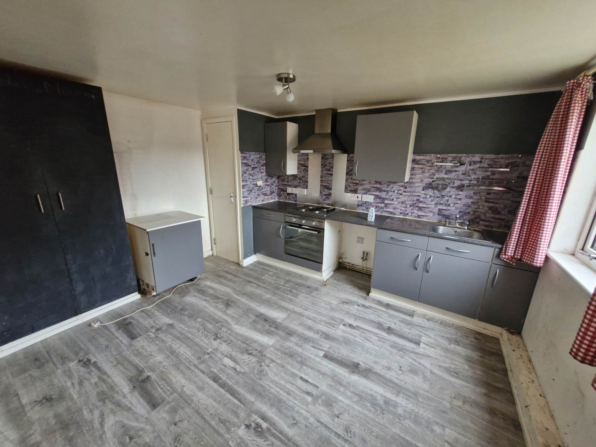 Milliners Court, Luton, Image 4