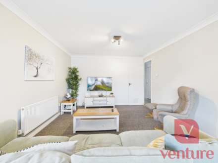 Brownbaker Court, Milton Keynes, Image 2
