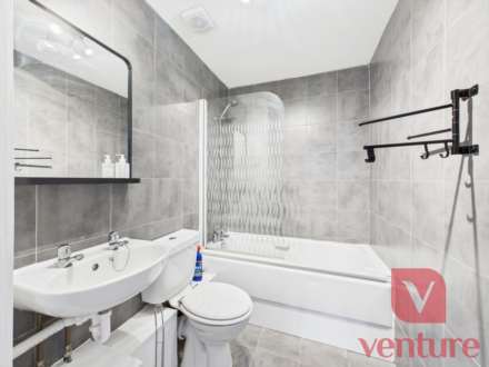Brownbaker Court, Milton Keynes, Image 9