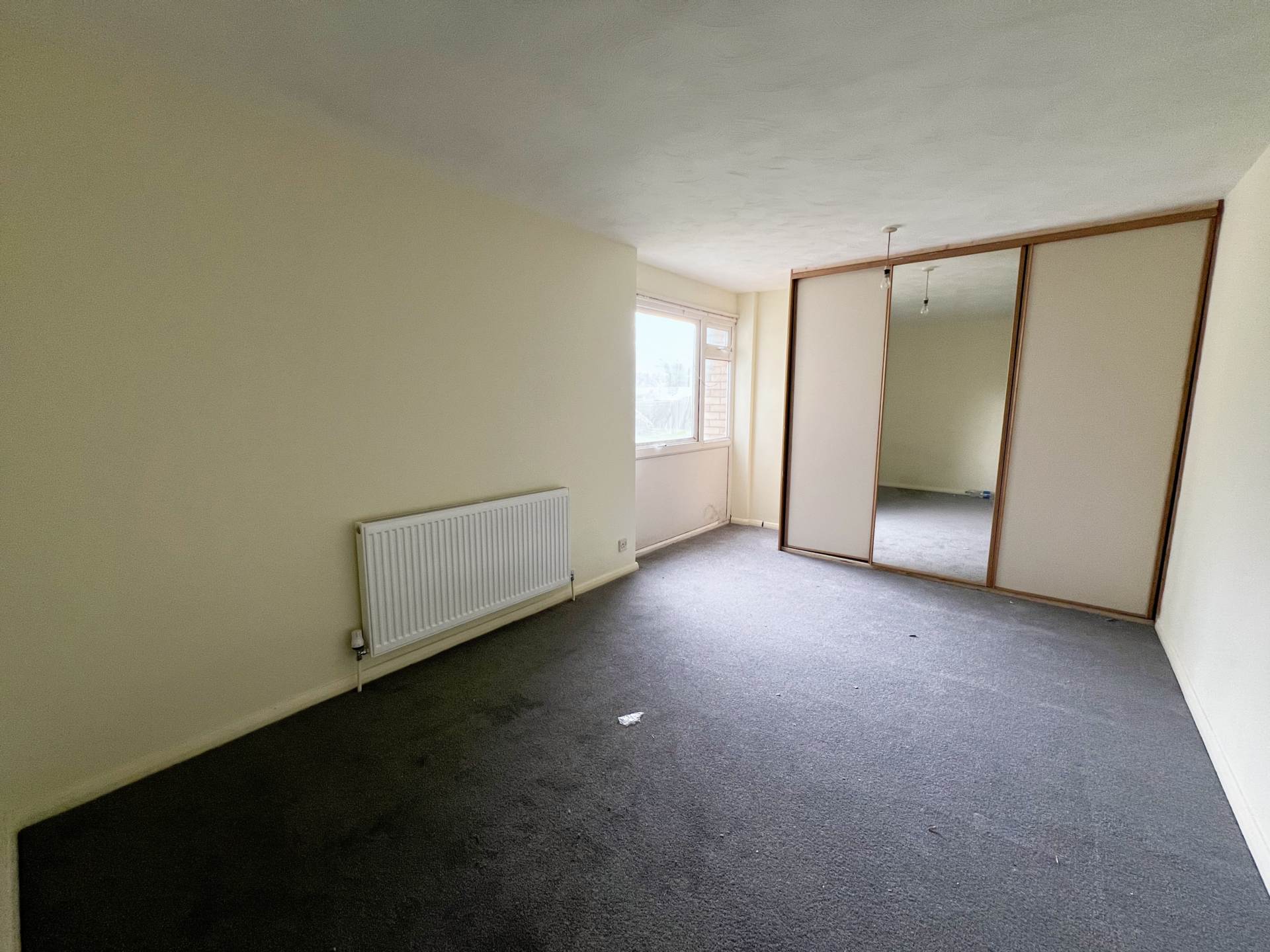 Woburn Court, Luton, Image 9