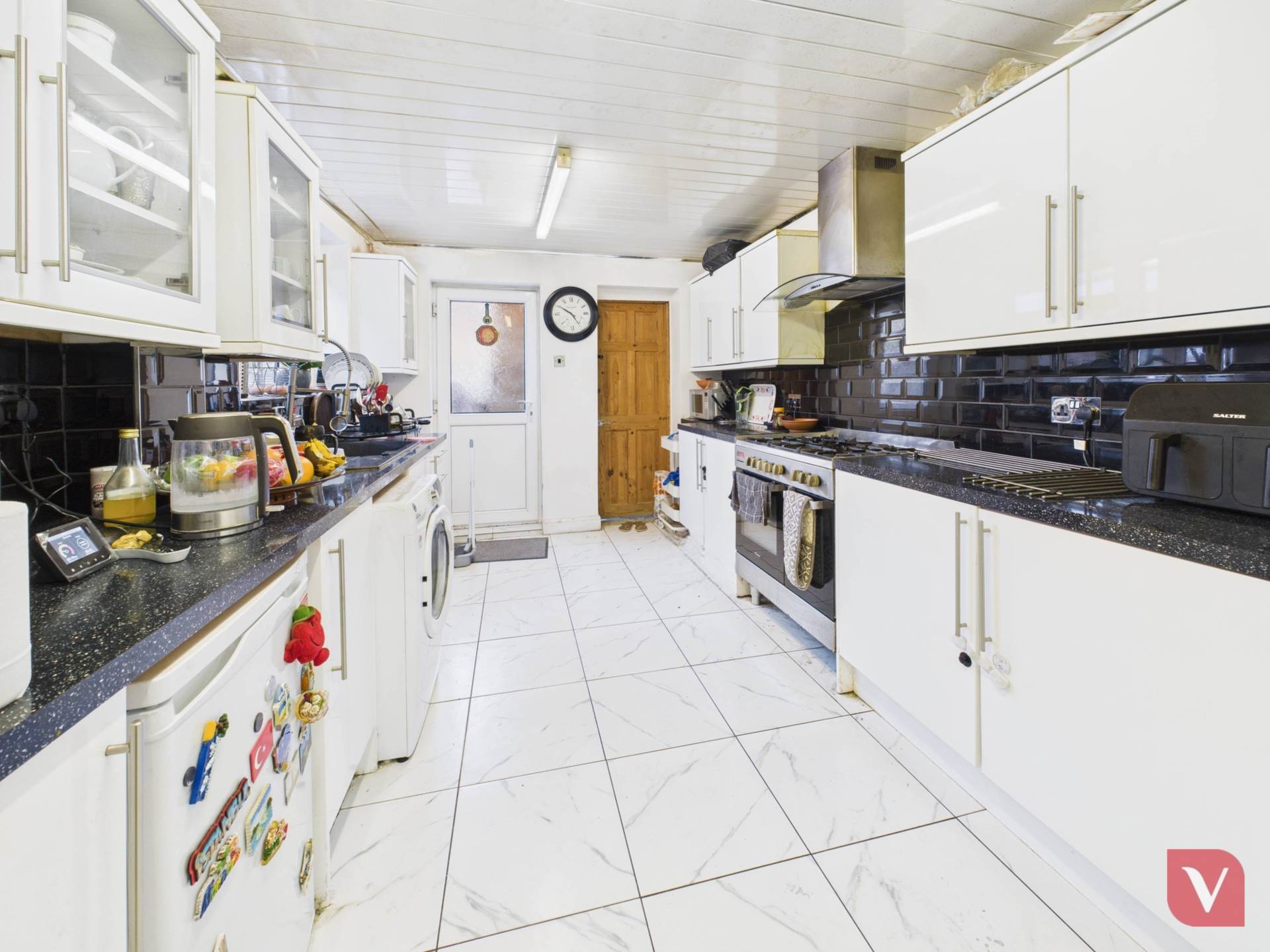 Avondole Road, Luton, Image 2