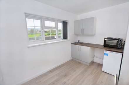 Station Road, Northampton, Image 4