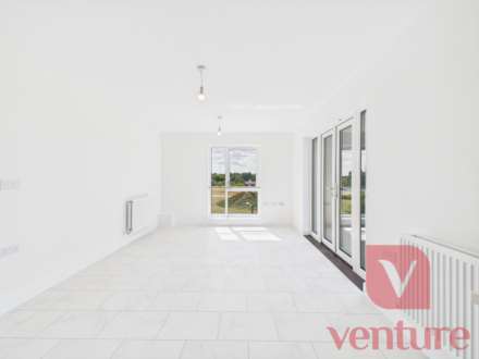 Dickens Place, Kents Hill, Image 6