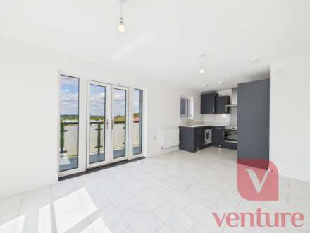 Dickens Place, Kents Hill, Image 7