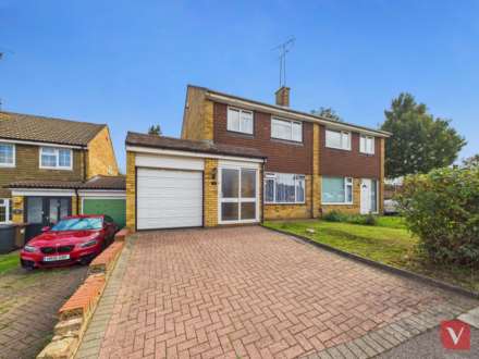Holgate Drive, Luton, Image 19
