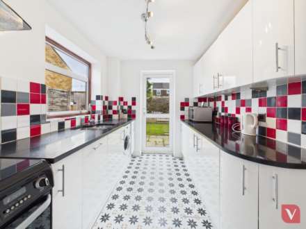 Holgate Drive, Luton, Image 2