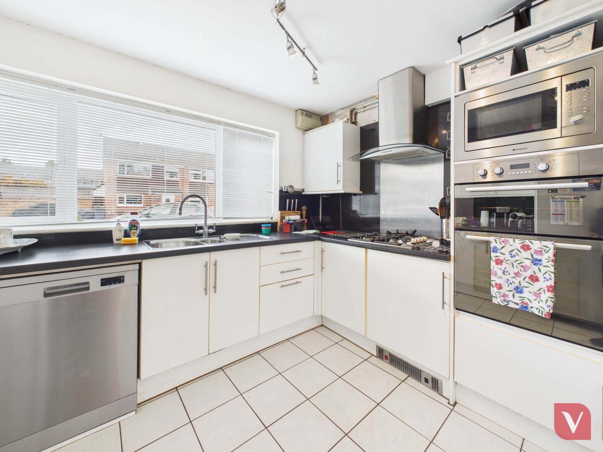 Saltdean Close, Luton, Image 2