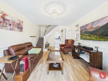 Saltdean Close, Luton, Image 3