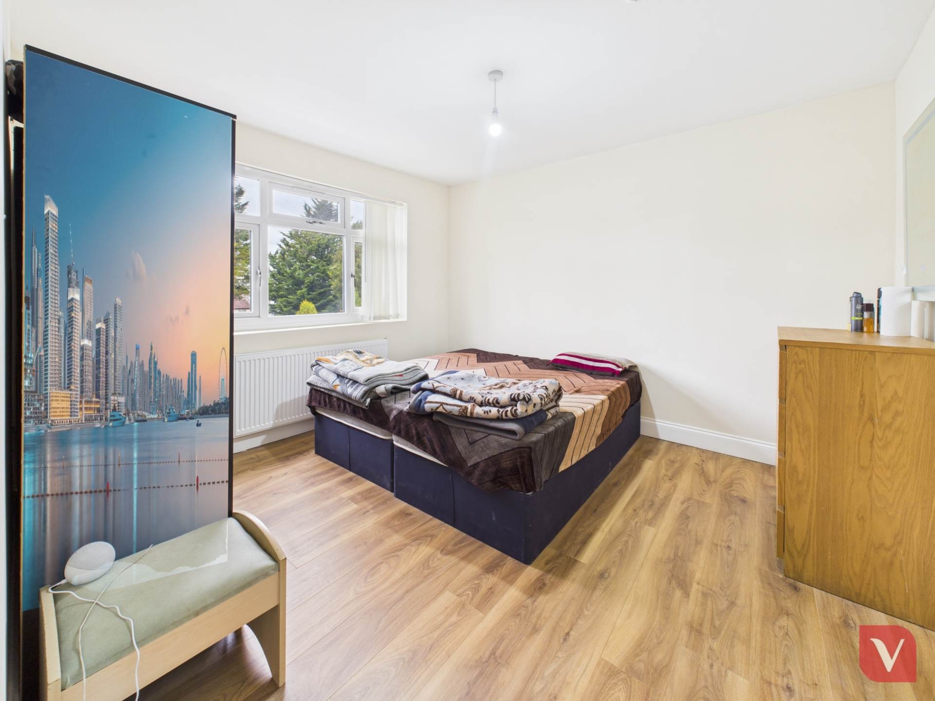 Elmwood Crescent, Luton, Image 12