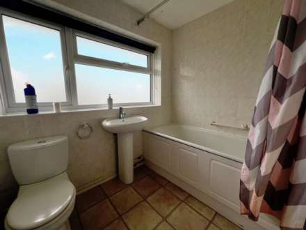 Kirkwood Road, Luton, Image 11