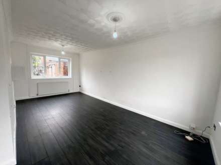 Kirkwood Road, Luton, Image 2