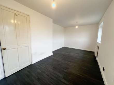 Kirkwood Road, Luton, Image 8