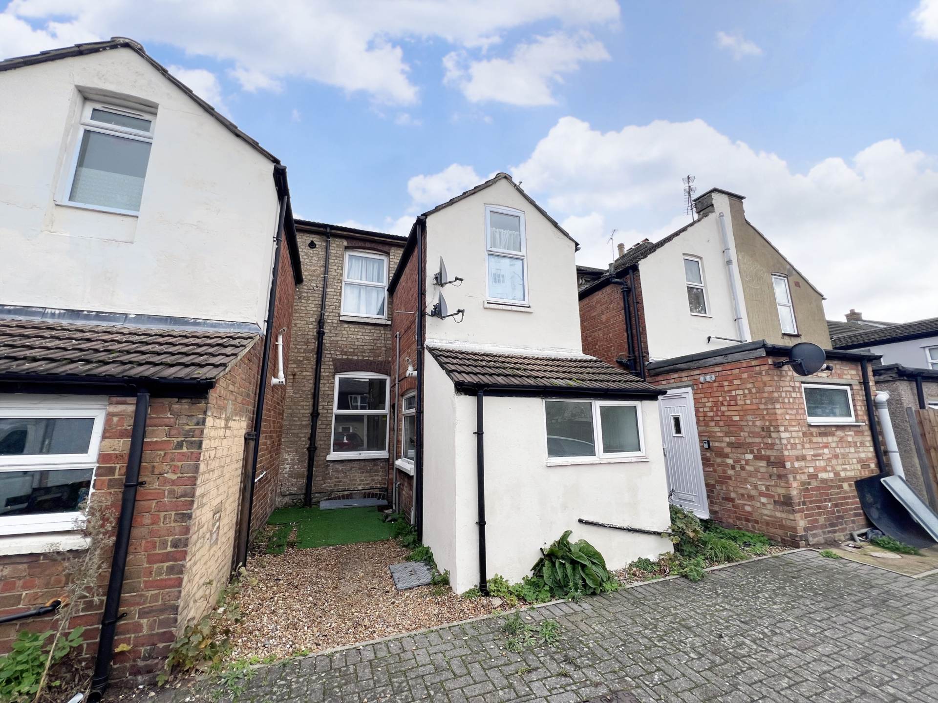 Victoria Street, Dunstable, Image 12