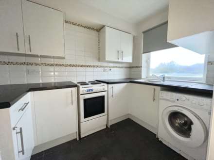 Elderberry Close, Luton, Image 6