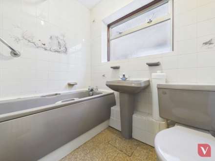 Dawlish Road, Luton, Image 10
