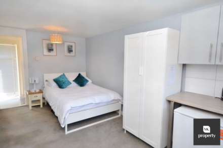 South Ninth Street, Milton Keynes, Image 4