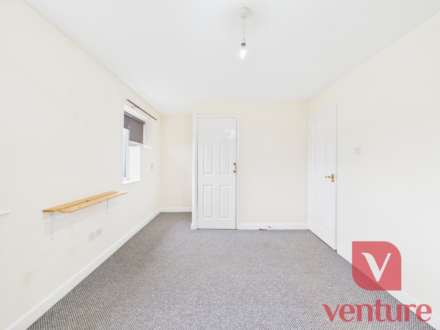 Willow Brook Road, Corby, Image 6