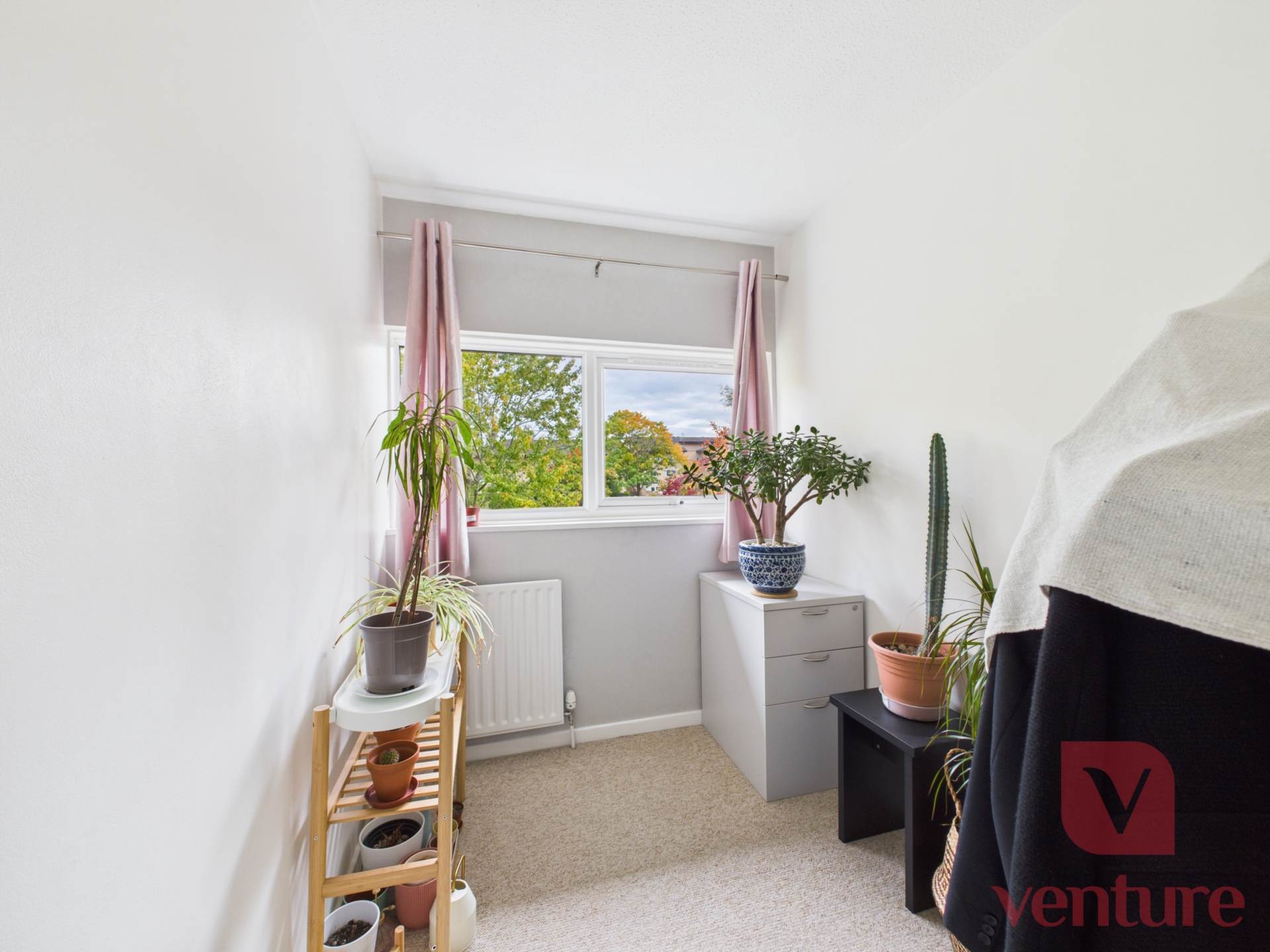 Conniburrow Boulevard, Milton Keynes, Image 9
