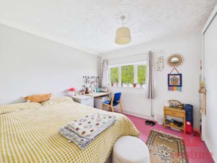 Conniburrow Boulevard, Milton Keynes, Image 11