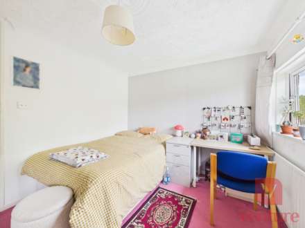 Conniburrow Boulevard, Milton Keynes, Image 12