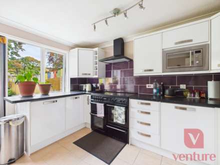 Conniburrow Boulevard, Milton Keynes, Image 5