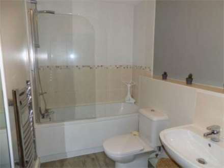 Monarch Way, Leighton Buzzard, Image 7