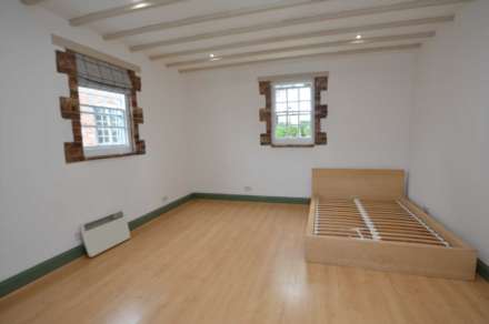 Pury Hill Farm, Alderton, Image 2