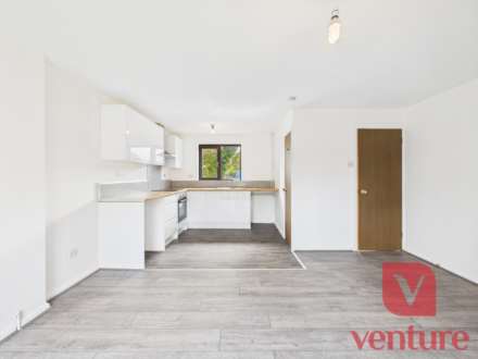 Martingale Place, Milton Keynes, Image 3