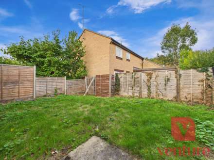 Martingale Place, Milton Keynes, Image 9
