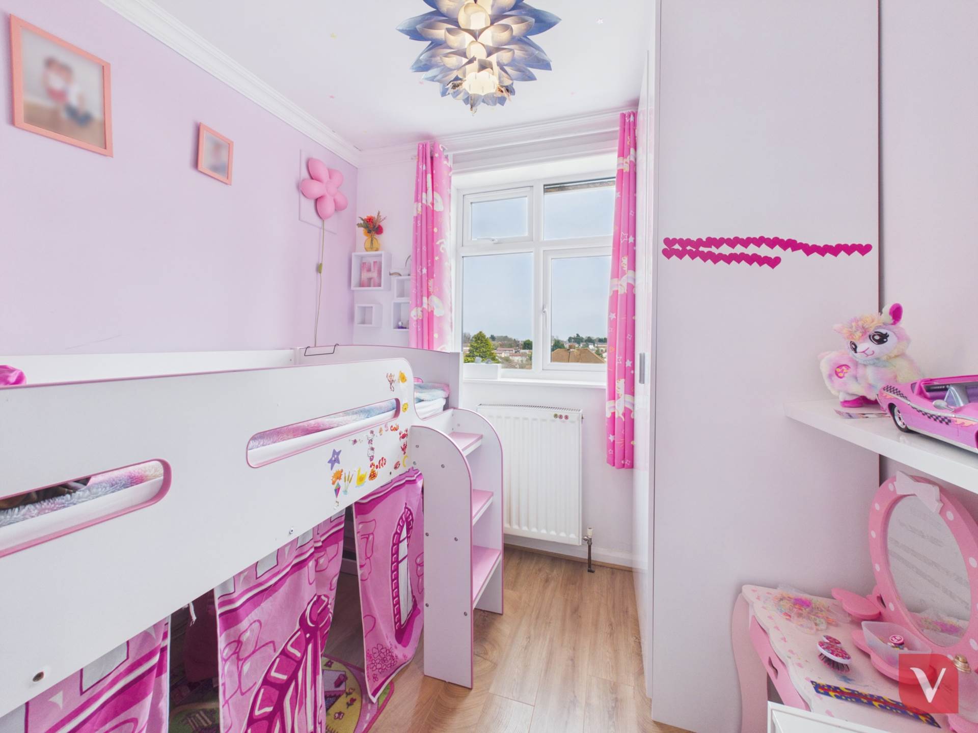 Somerset Avenue, Luton, Image 15