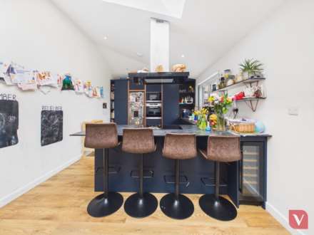 Somerset Avenue, Luton, Image 6