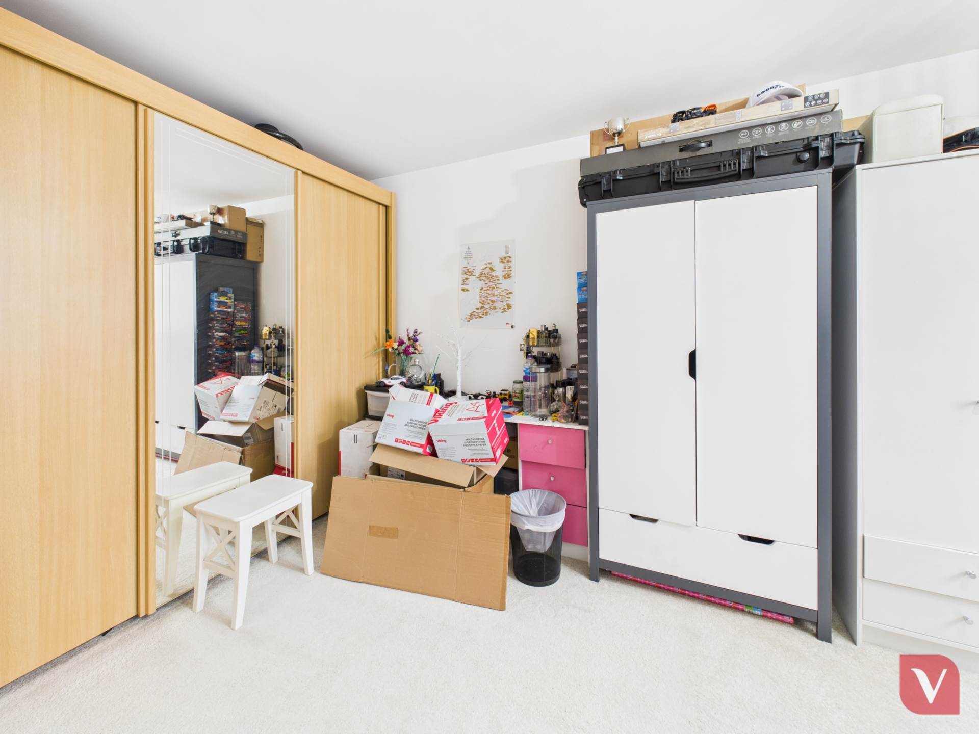 Petersfield Gardens, Luton, Image 10